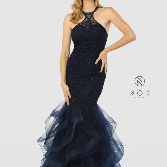 Halter Neckline Sleeveless Long Prom Dress M189